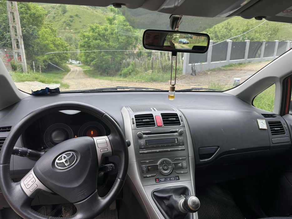 Vand Toyota Auris