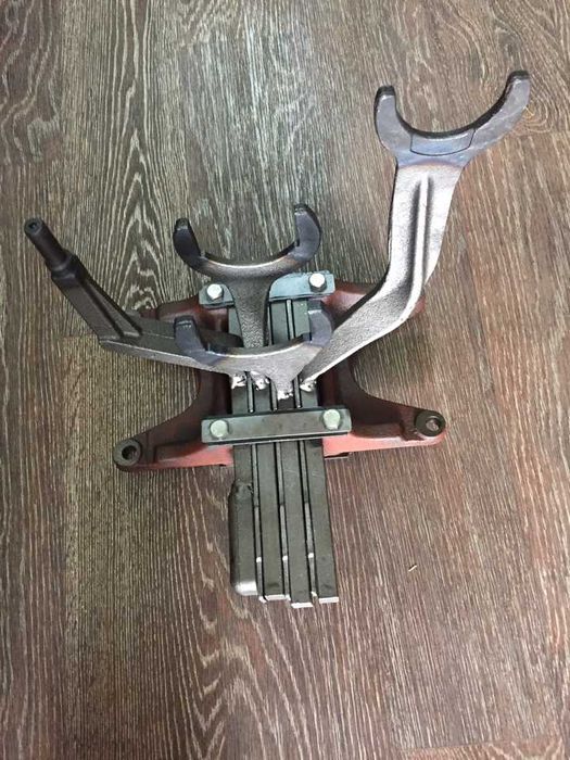 корпус вилок мтз 80 1221