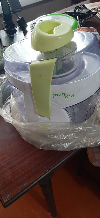 Продам соковыжималку