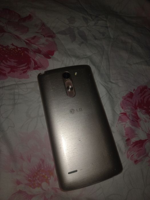 LG телефон старый