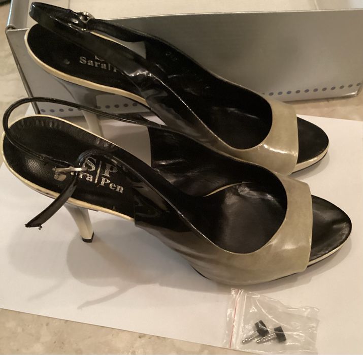 Дамски сандали Sara Pen с ток