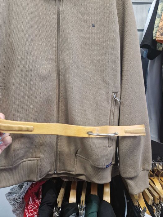 Мъжки торсове и  закачалки