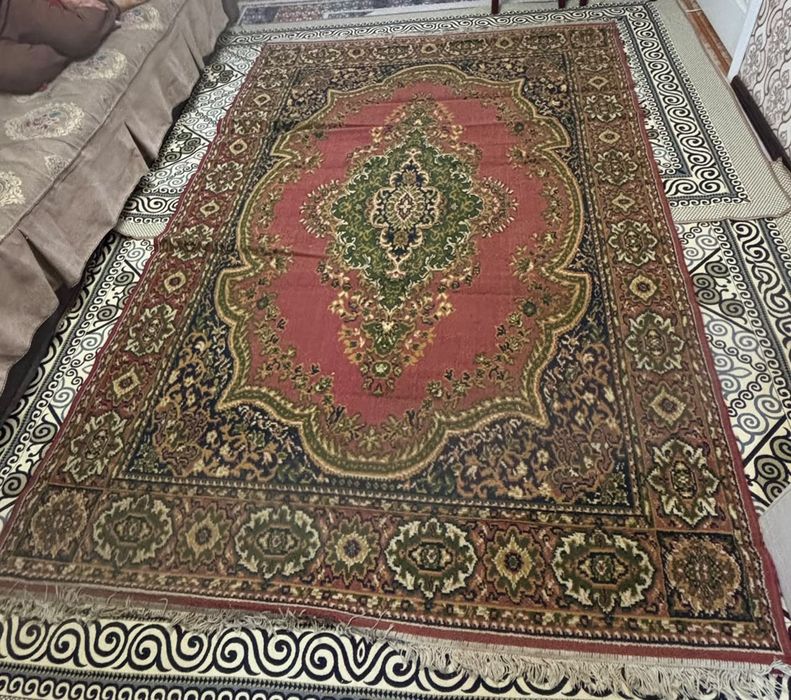 Продам ковёр срочно