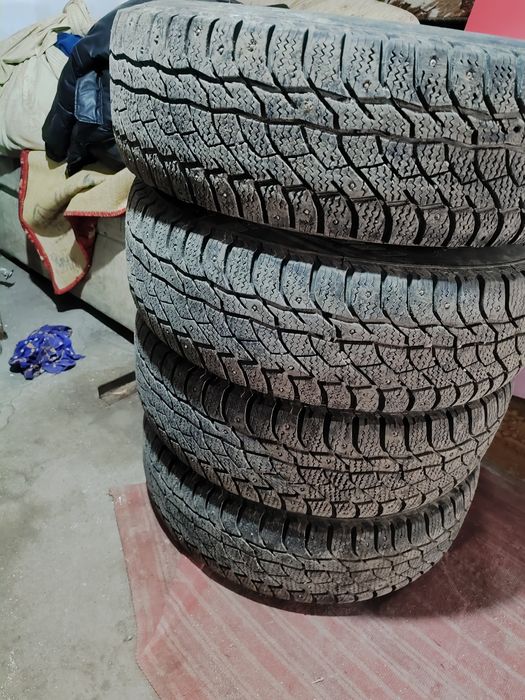 Продам зимние шины