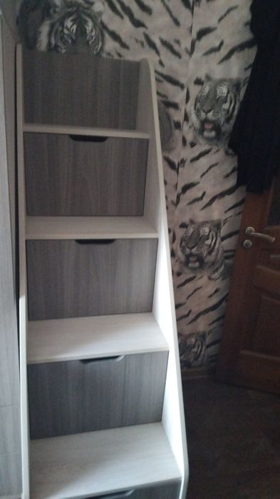 Продам детскую , кровать двухярусная