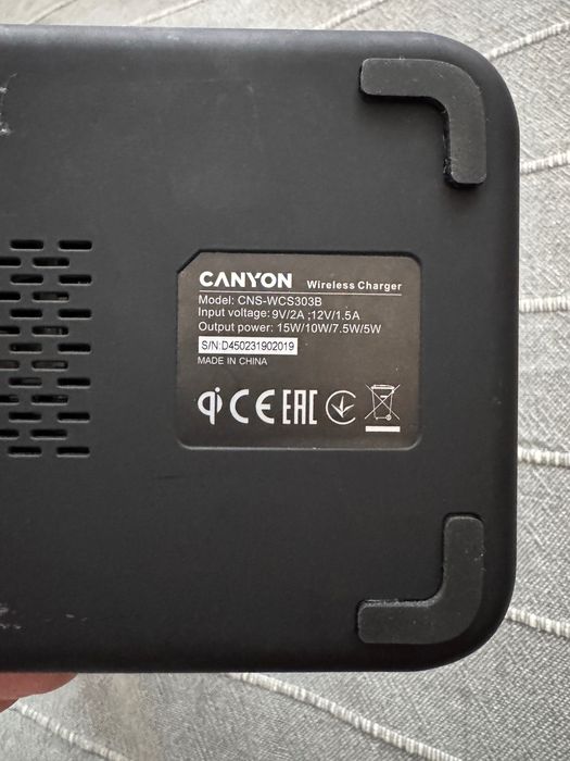 Безжично зарядно устройство Canyon WS-303