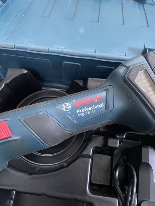 BOSCH GWS 180-li polizor unghiular flex cu acumulator 18v