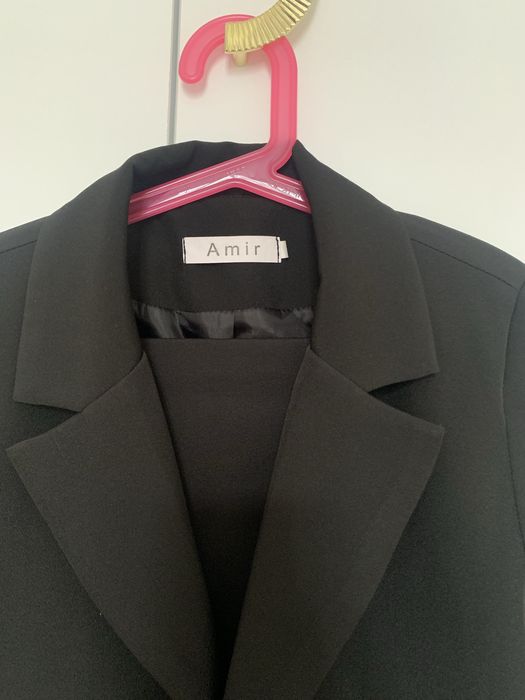 Костюм с брючками брерда Amir