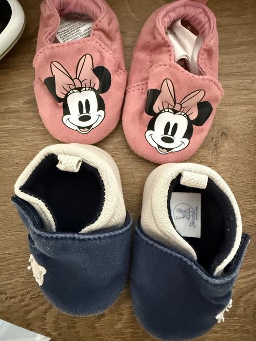 Botosei bebelusi nou nascut H&M 15-16 16-17 Minnie Mouse