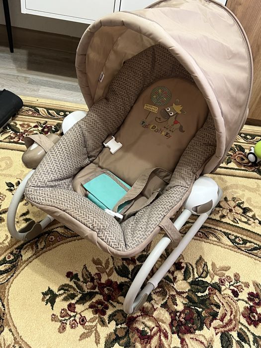 Шезлонг для маленьких малышей