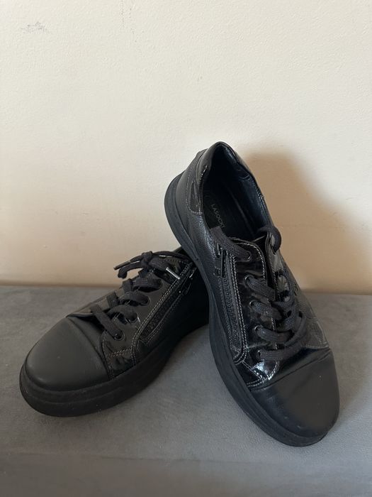 Дамски обувки от естествена кожа Lasocki