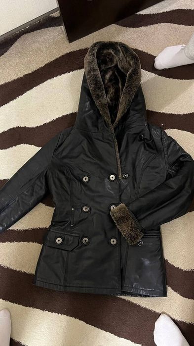 Продам натуральную дублёнку,100% натуральная кожа и мех