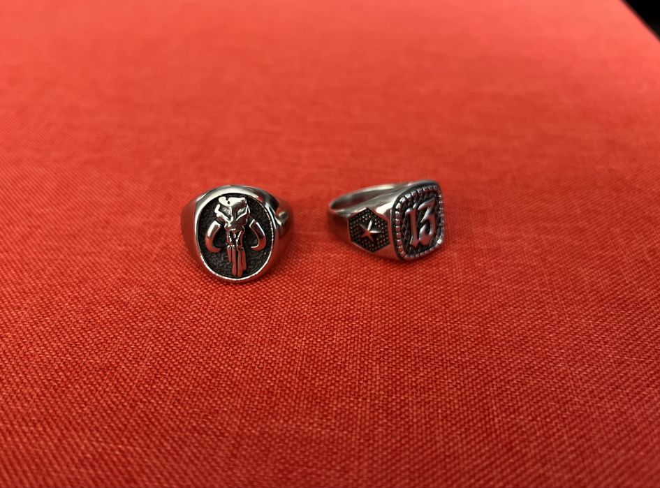 Мъжки пънкарски пръстени и аксесоари