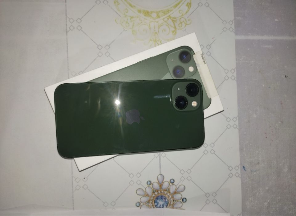 Айфон 13 128 гб идеальном состояние