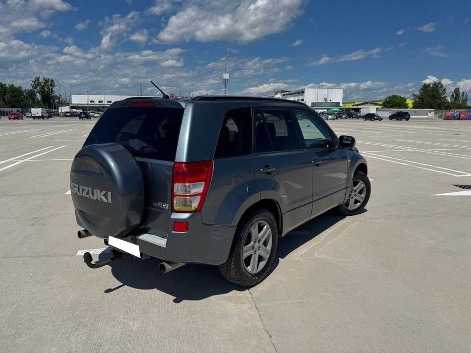 Suzuki Grand Vitara 2007 1.9 Diesel 4X4 MIC MARE PE BUTON SUV OFFROAD