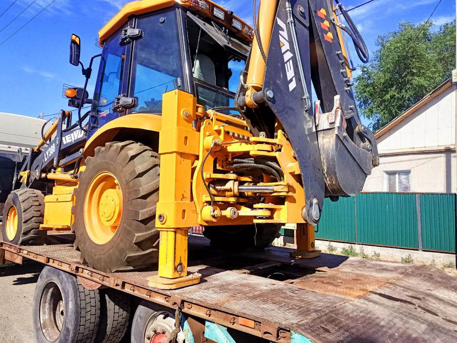 Экскаватор погрузчик 3/1