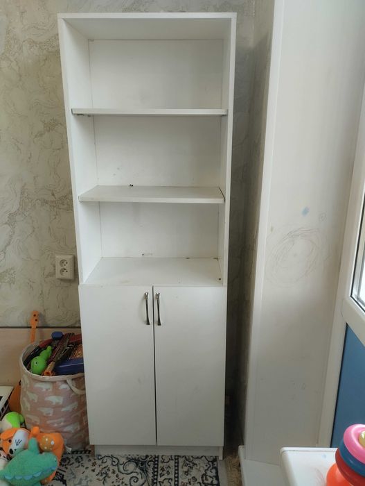 Продам шкаф для книг