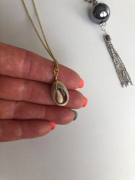 Колиета и гривна за крак