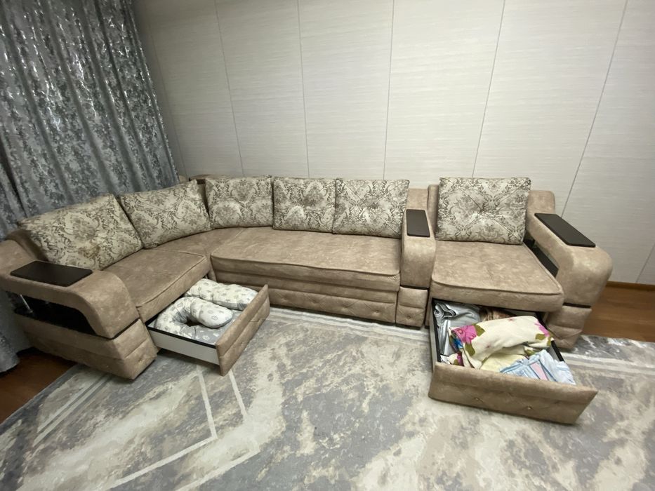 Диван угловой