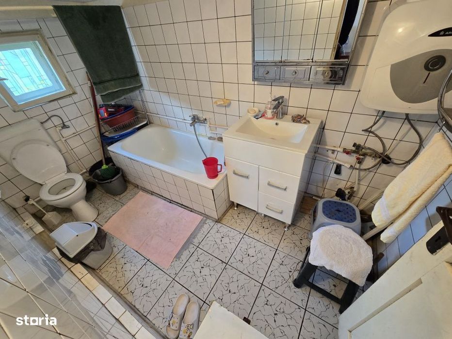 Casa Stroesti, teren = 3450 mp
