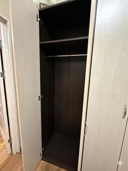 Продоется шкаф полочный