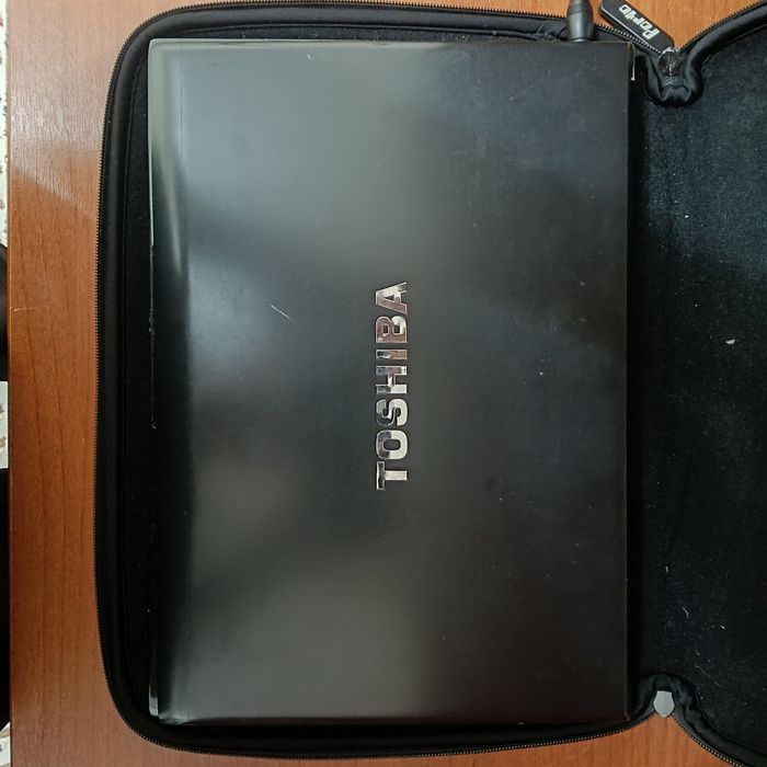 Ноутбук Toshiba .