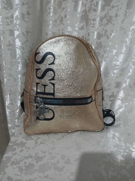 Продавам Дамски чанти