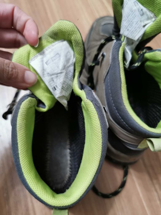 Bocanci Quechua, marimea 34