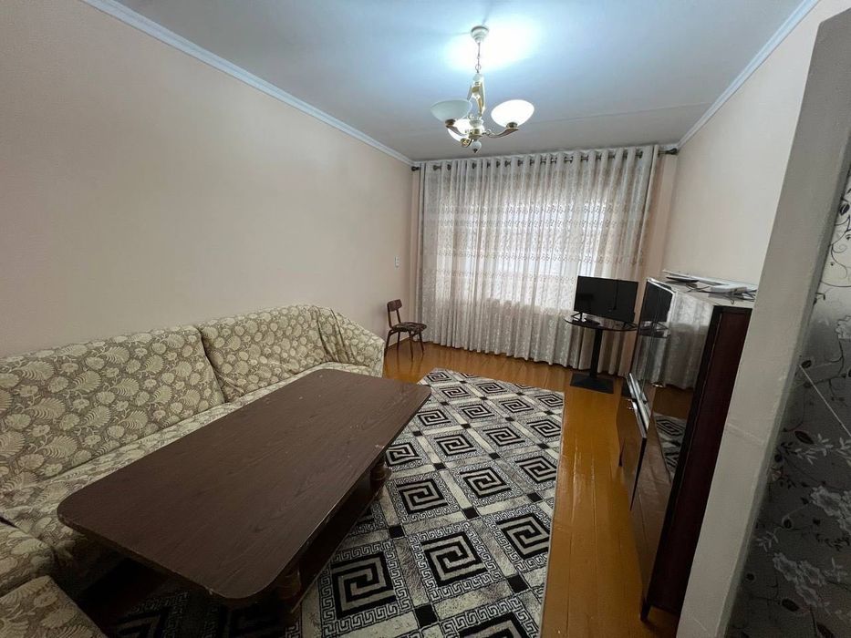 Сдается 2x комнатная квартира
С обстановкой
В горде Алмалыке