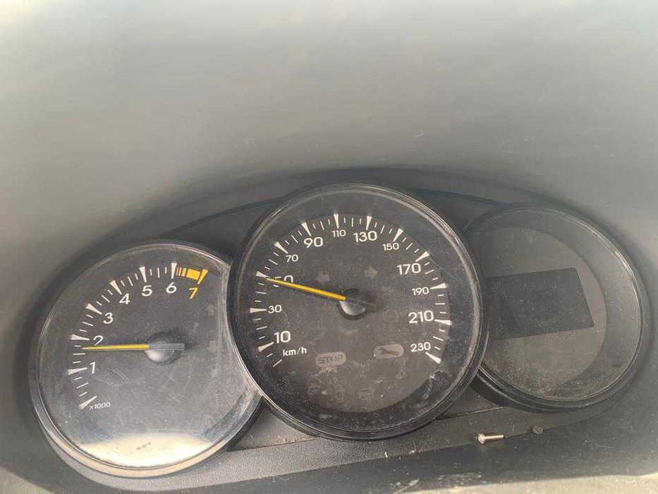 dezmembrez renault Fluence 1.6i/bara spate fluence/usa fata fluence/