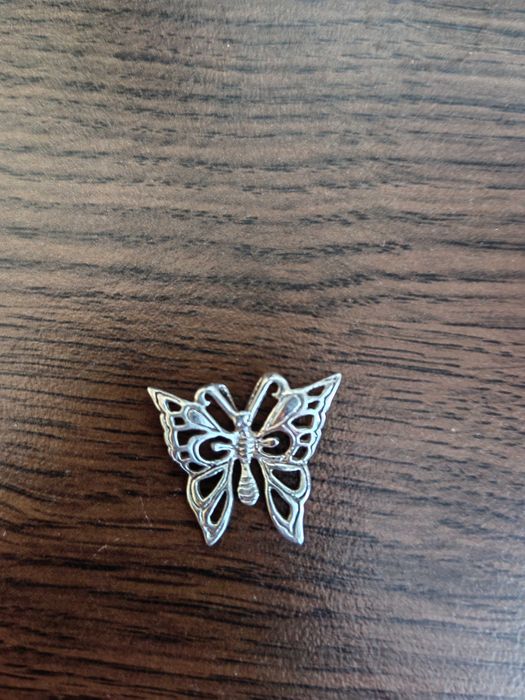 нова сребърна висулка пеперуда