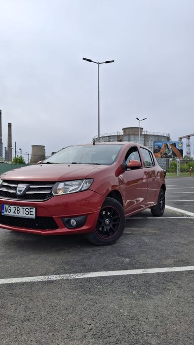 Dacia Sandero folosita pentru uber