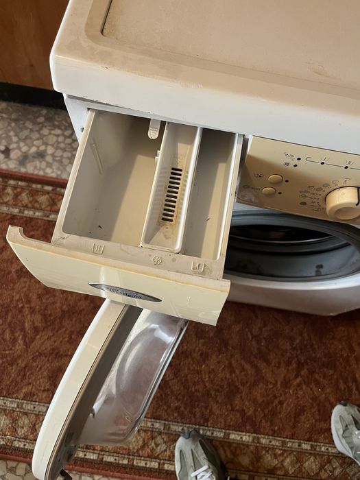 пералня whirlpool - работи безпроблемно !