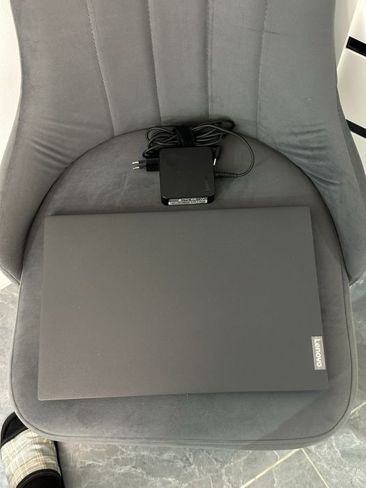 Ноутбук Lenova Core i3/10