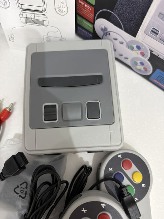 Срочно продам Новую игровую приставку! Отличный подарок!