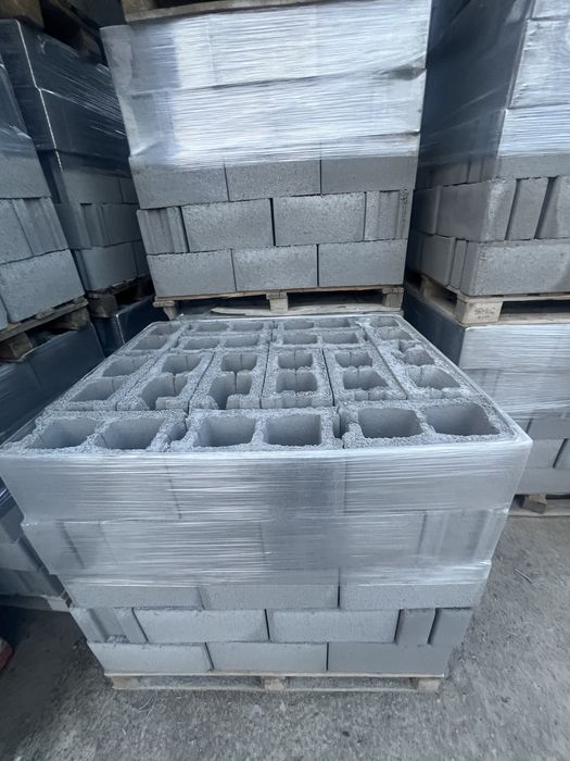 Сплитерный кирпич 39*19*19 стенка 4см