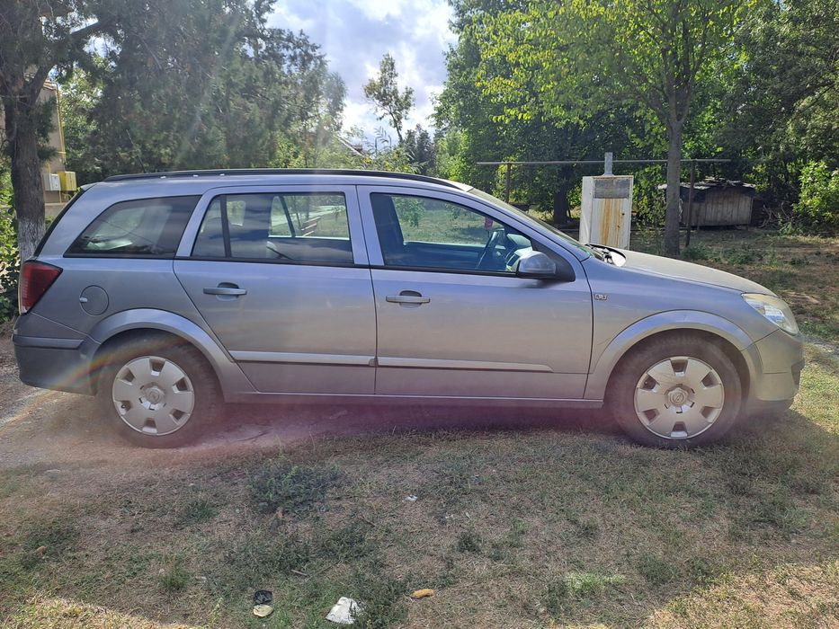 Vând opel astra h, 2006, 16 valve, motor 1.6
