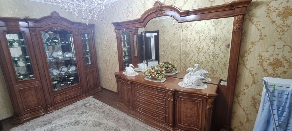 Стенка, комод для зала. Производство кита. В идеальном состоянии