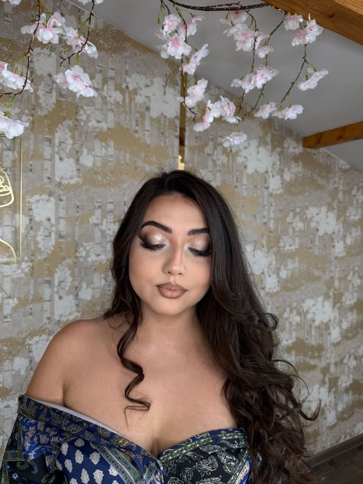 Make-up profesional-AVANT SALON