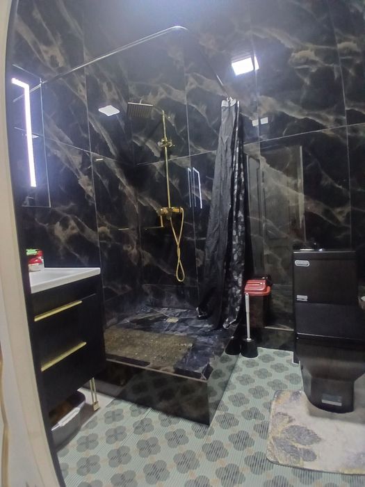 Orikzor residence 15 dom 16 etaj sotiladi srocna...