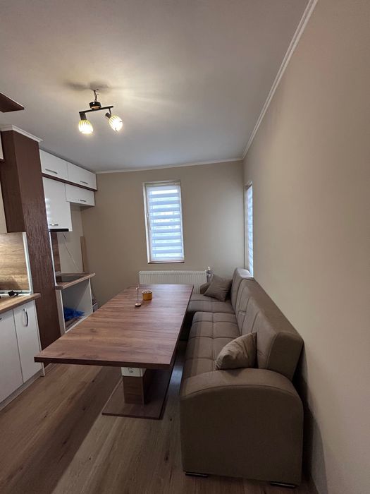 Трапезна маса за кухня