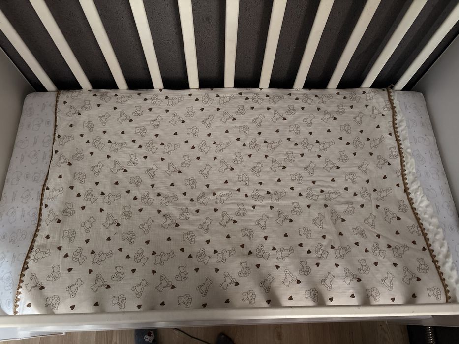 Детская кроватка