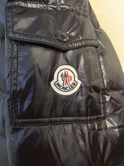 Moncler maya razmer XL ima NFC