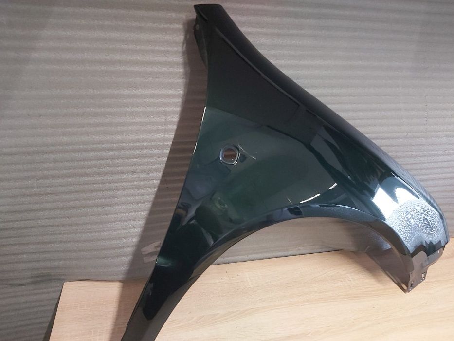 Aripa Fata Dreapta Skoda Fabia 1/I 99-07 (F8C (Nature Green))
