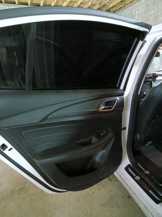 Продам MG5  британский дух