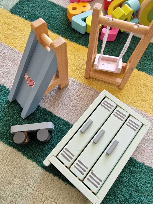 Дървени и образователни монтесори играчки 6 месеца - 2 години