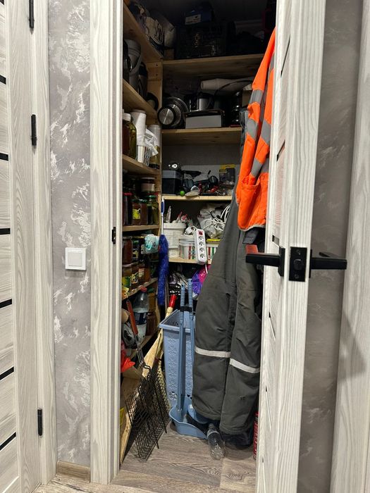 Продам трёхкомнатную квартиру