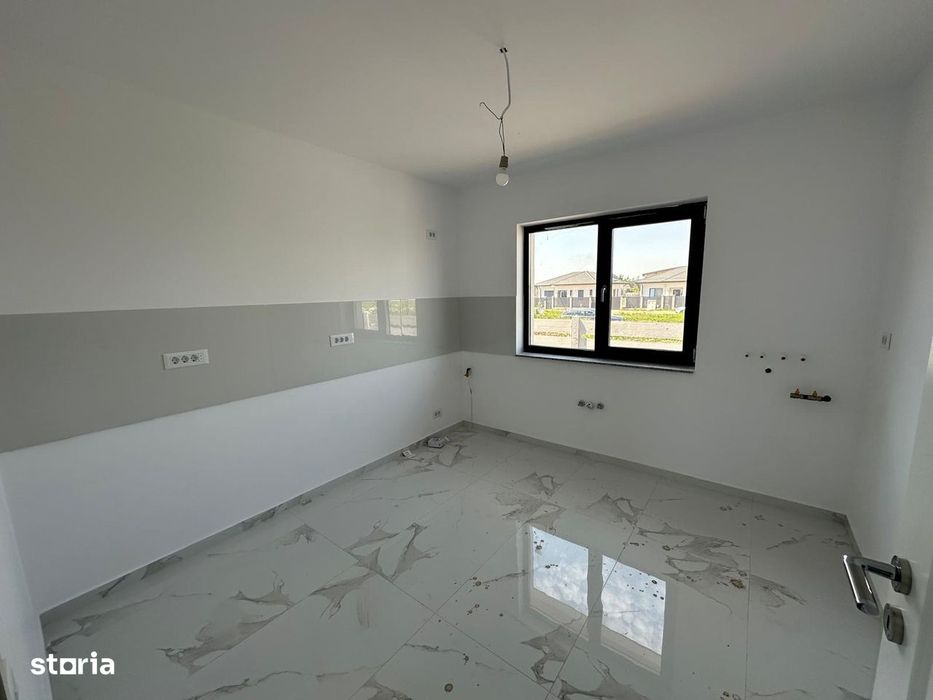 Casa in Clinceni cu incalzire in pardoseala, placa de beton si tripan