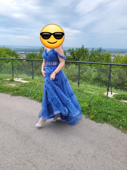 Официална ефектна рокля