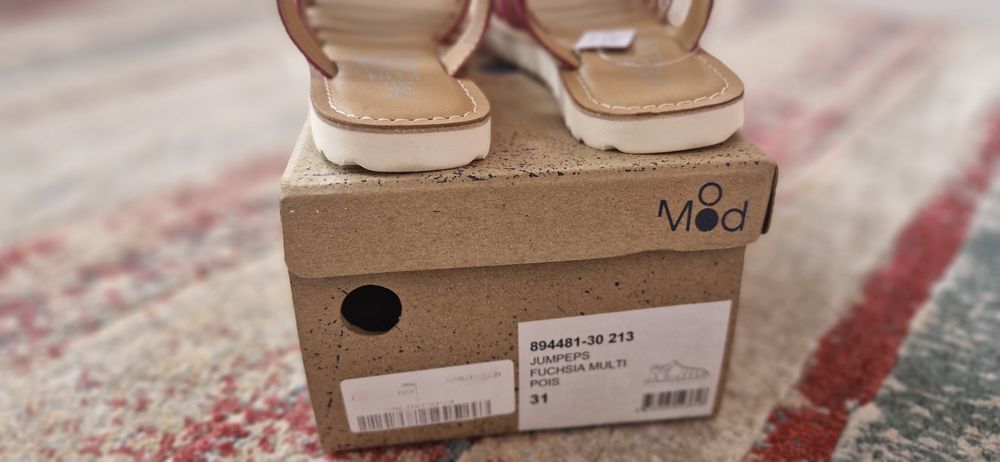 Сандали за момиче от естествена кожа